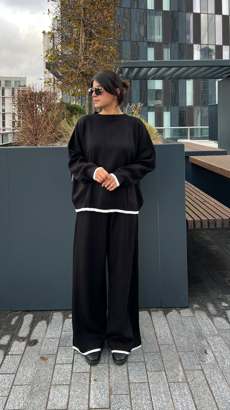 Oversized Black Set with White Details