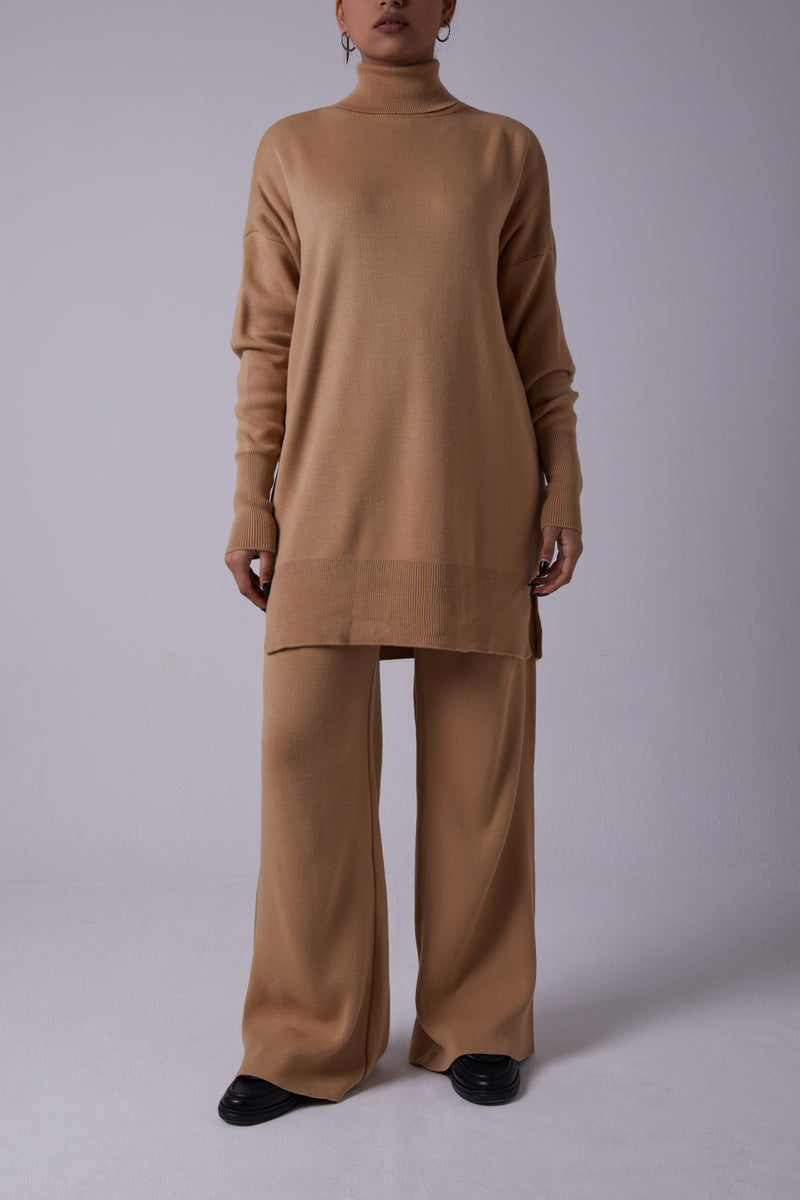 CAMEL ROLL NECK KNIT SET