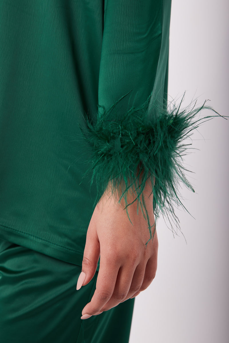 EMERALD SET WITH FEATHER TRIM